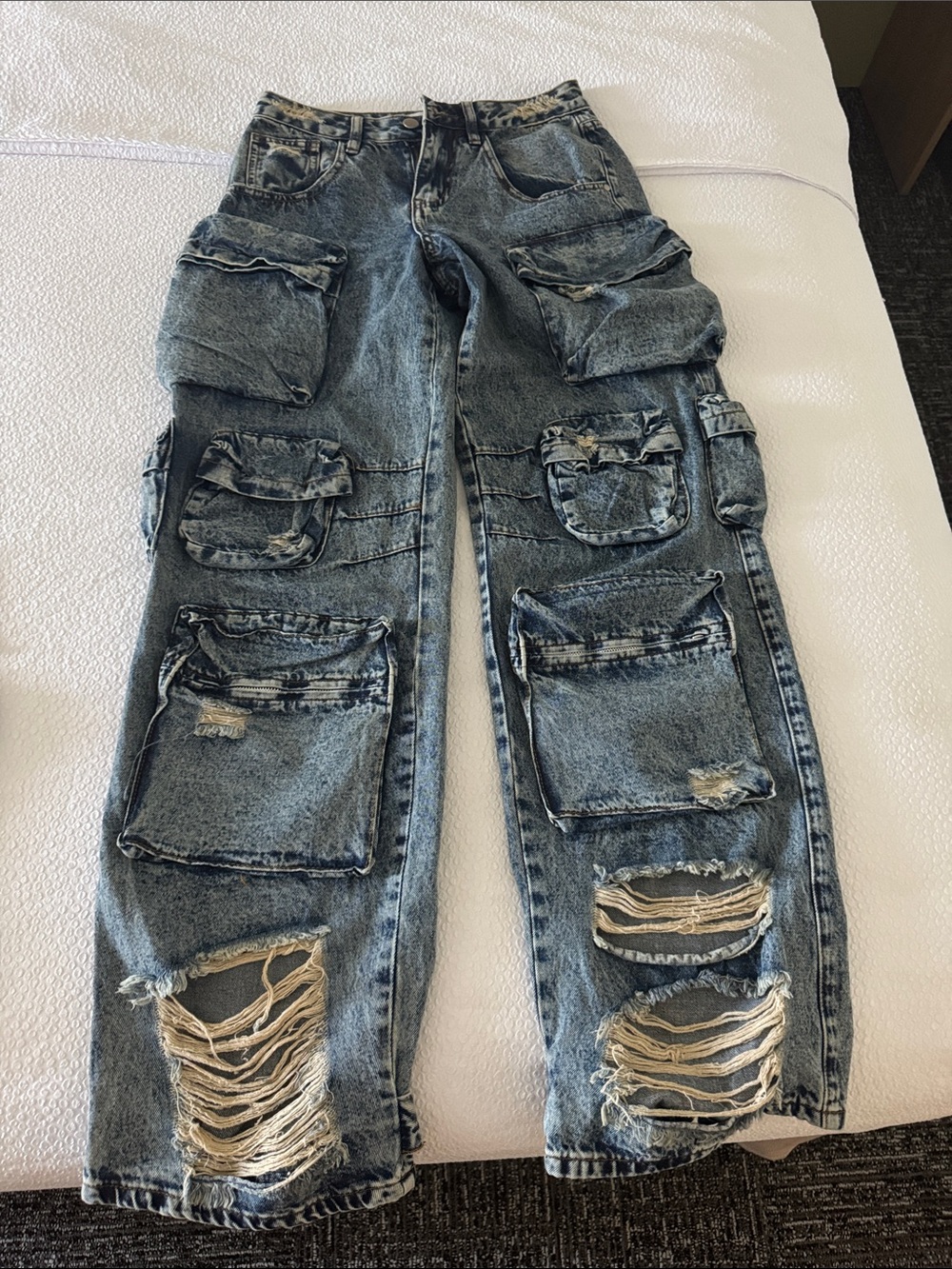 Fashion Nova Distressed Acid Wash Cargo Jeans - Blue